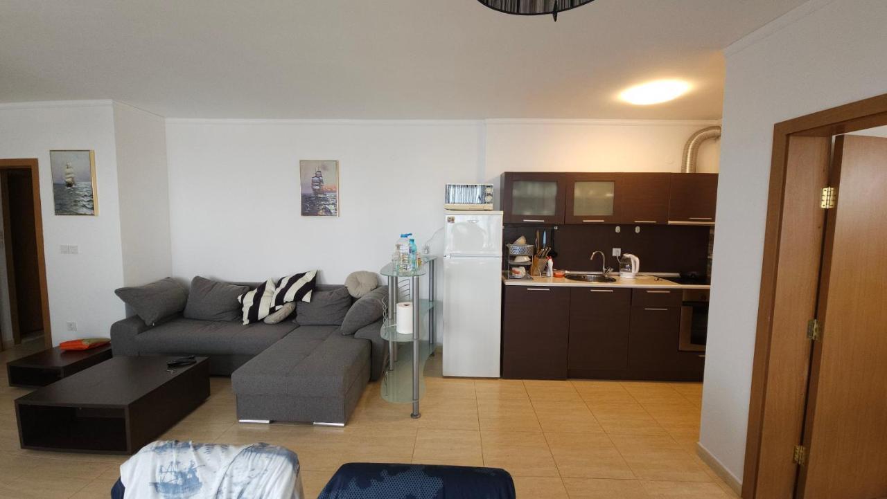 Complex Top Apartment Sveti Vlas Bagian luar foto