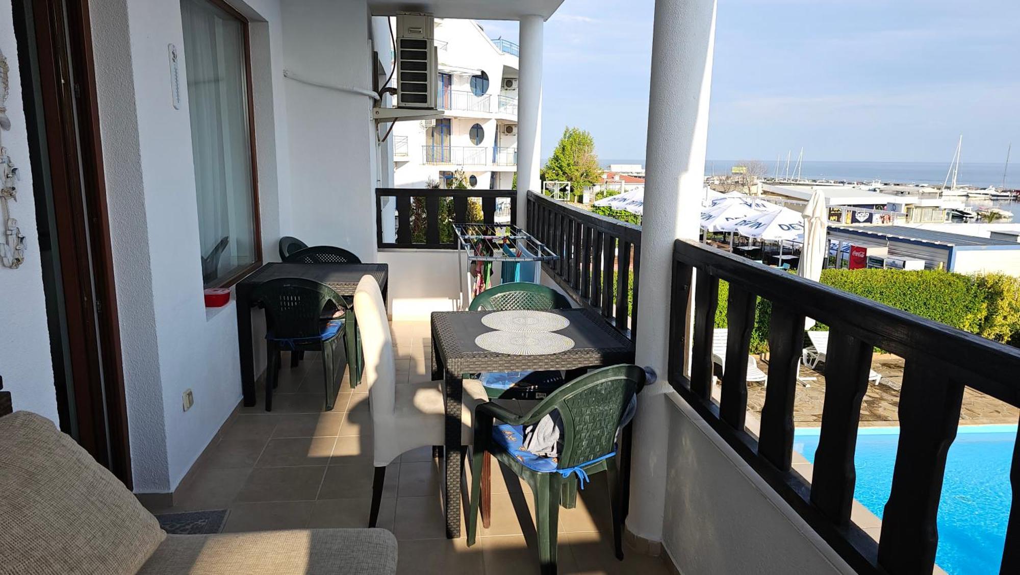 Complex Top Apartment Sveti Vlas Bagian luar foto