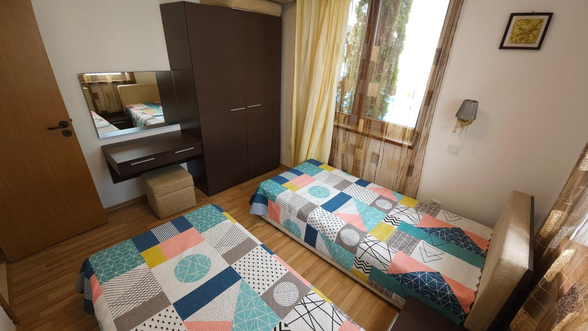 Complex Top Apartment Sveti Vlas Bagian luar foto