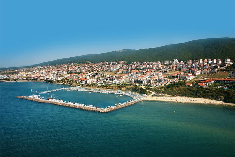 Complex Top Apartment Sveti Vlas Bagian luar foto