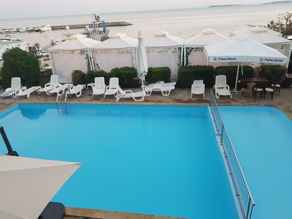 Complex Top Apartment Sveti Vlas Bagian luar foto
